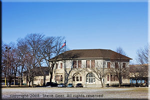 Armour Square Park Fieldhouse